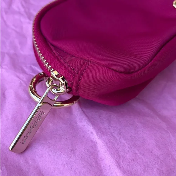Authentic Lululemon Everywhere Belt Bag Nano - Picture 4 of 16